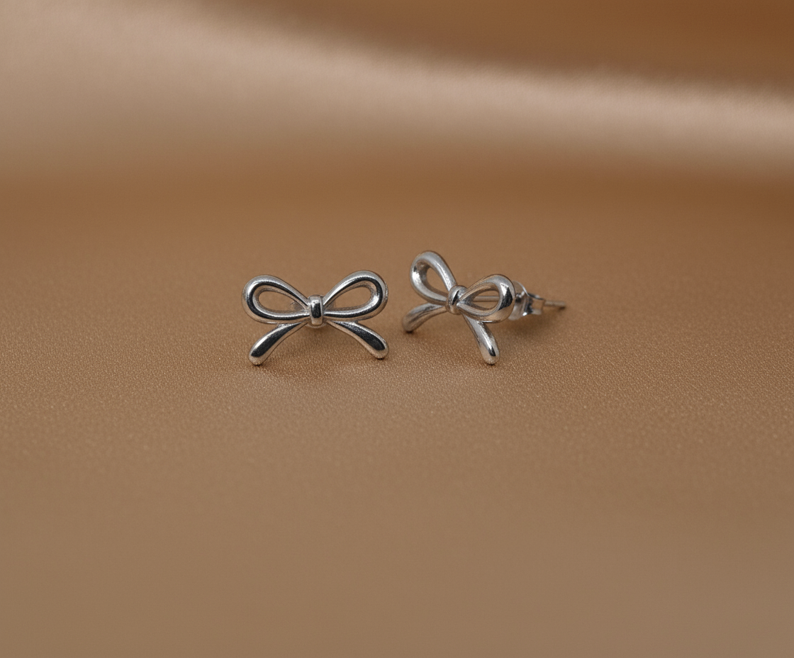 The cute bow earring