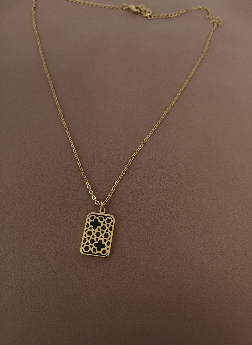 The Casual Day neckline