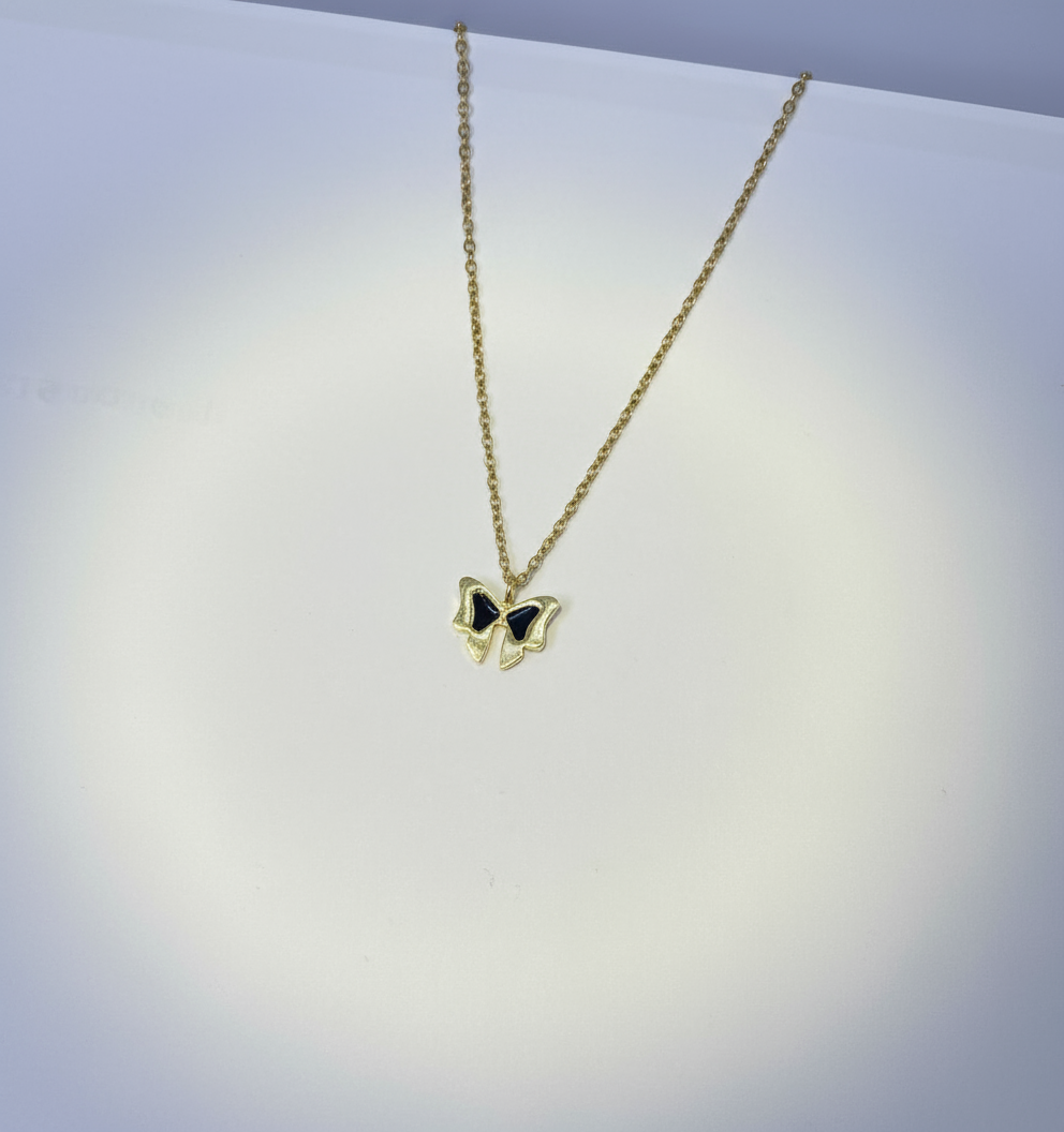 The Minimal neckline