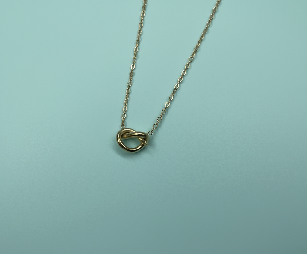 The Heart Knot neckline