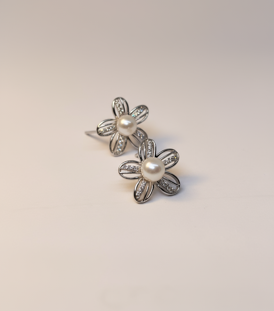 The flower edition earring