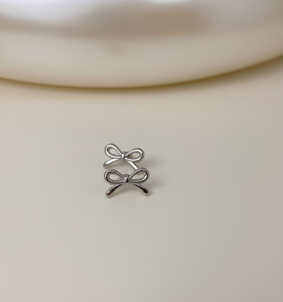 The cute bow earring