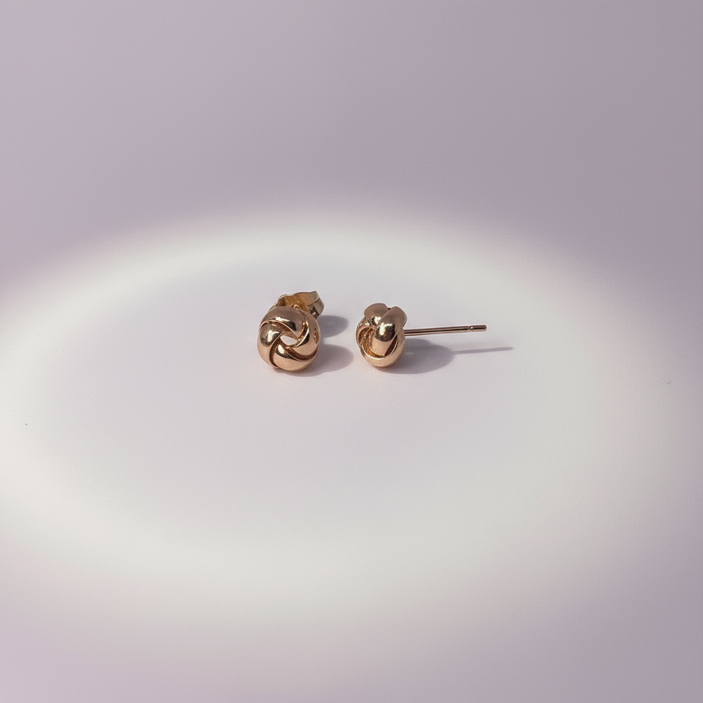 Round fold earring